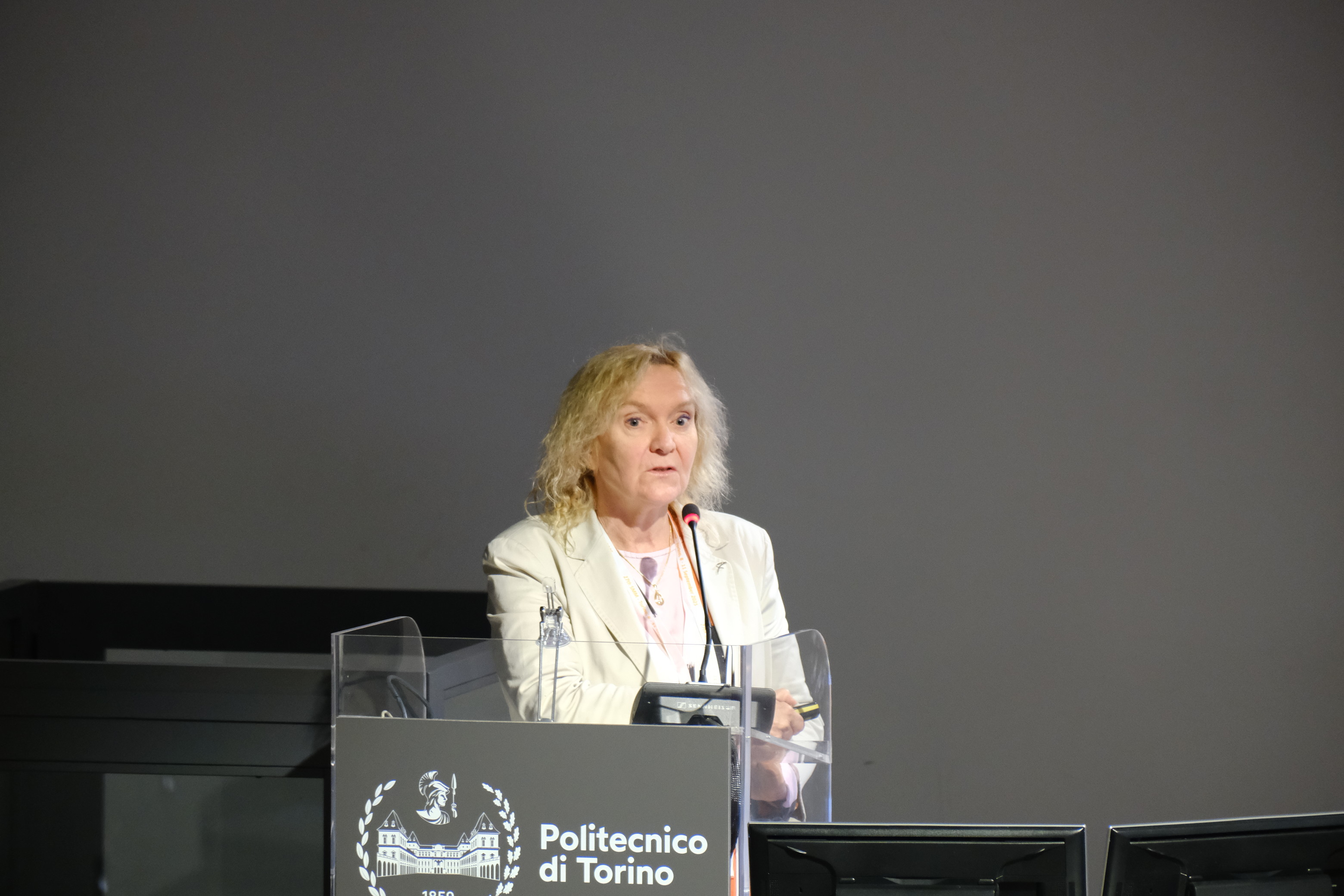 dscf8618_2.jpg